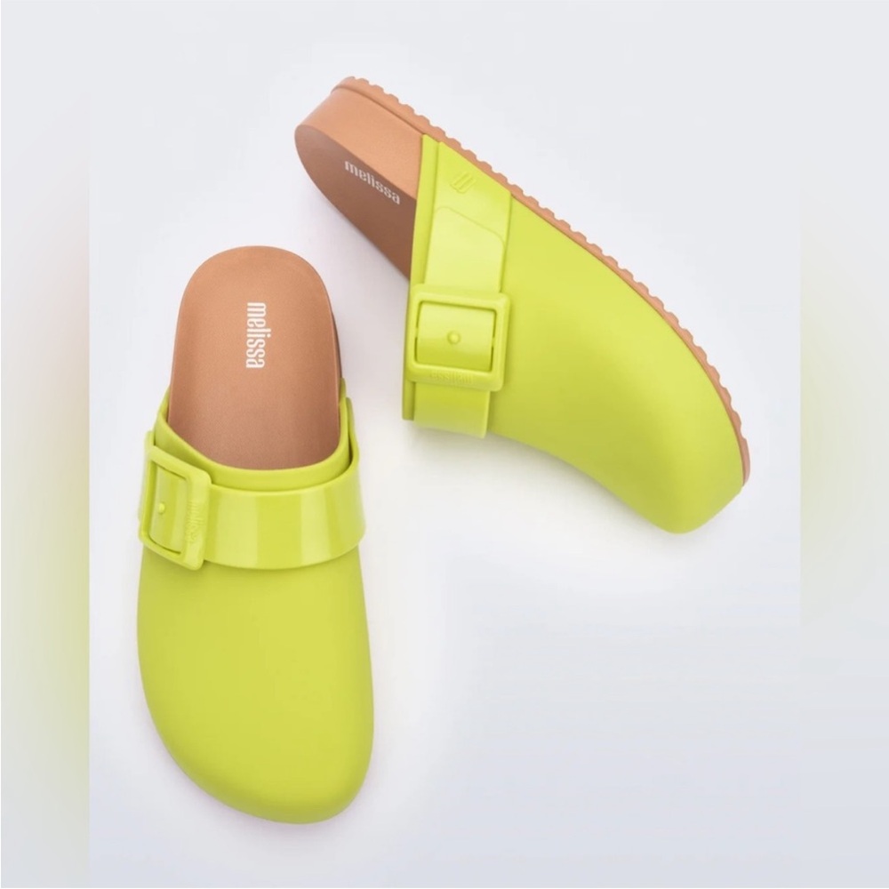 Mini Melissa Kids' Green/Brown Water Resistant Cozy Clog—13
